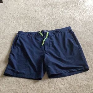 Blue cargo vineyard vines shorts